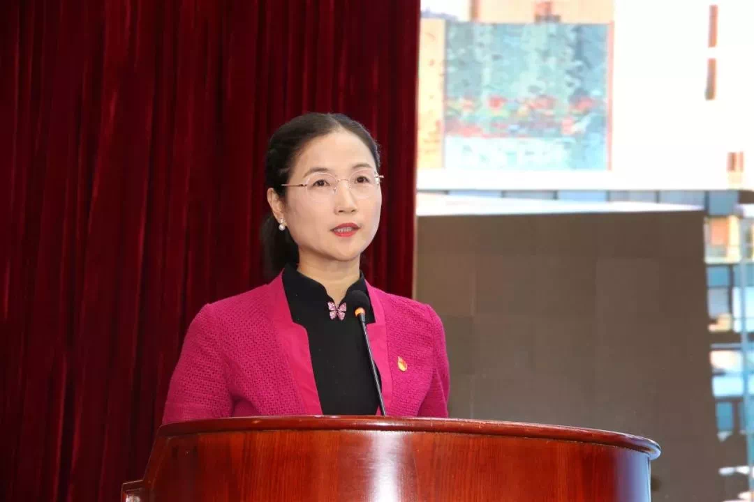 演員紀(jì)玲的表演藝術(shù)學(xué)習(xí)指南，從初學(xué)者到進(jìn)階者的全方位指南