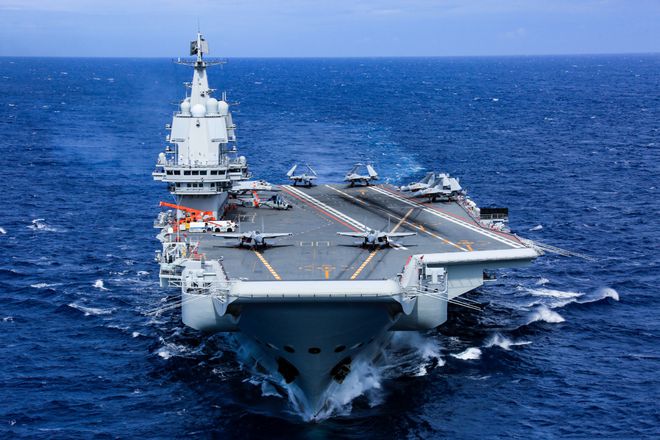 中國(guó)最新航空母艦，未來(lái)海疆的堅(jiān)實(shí)守護(hù)者